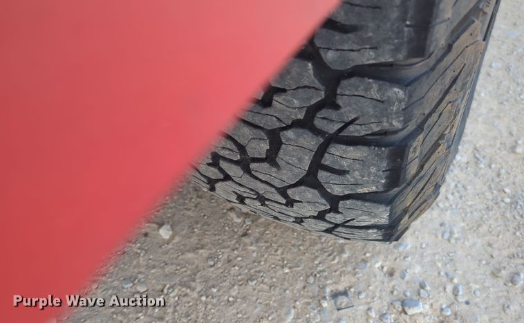 image for item ER4524 2016 Ford F350 Super Duty utility bed pickup truck