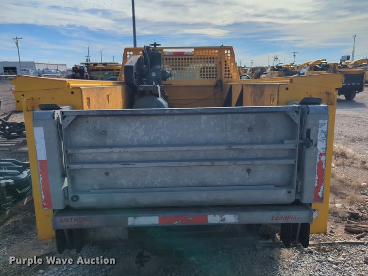 image for item ER4525 2018 Ford F350 Super Duty utility bed pickup truck