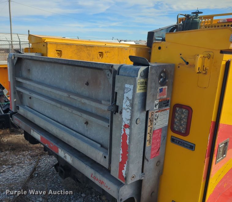 image for item ER4525 2018 Ford F350 Super Duty utility bed pickup truck