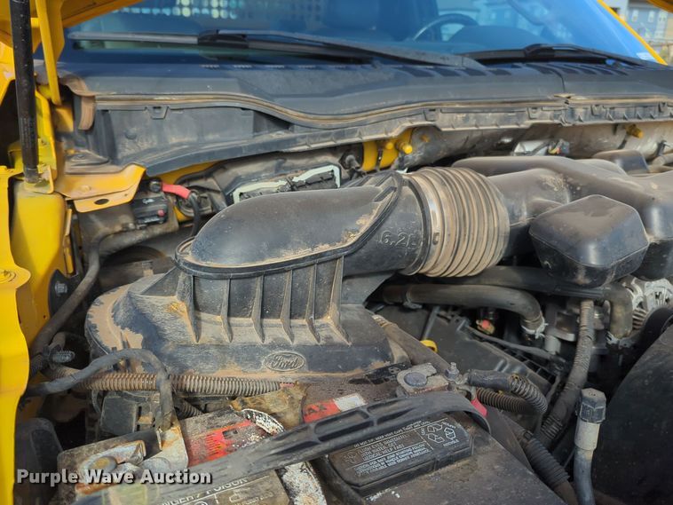 image for item ER4525 2018 Ford F350 Super Duty utility bed pickup truck