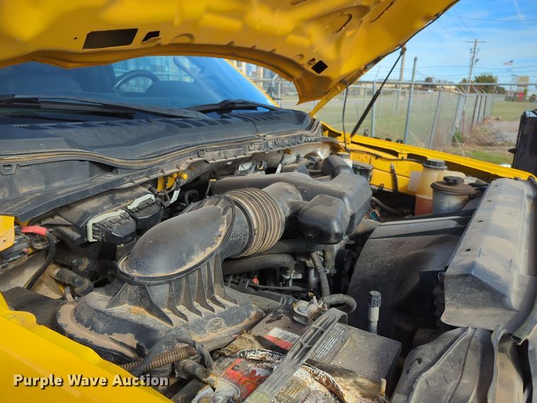 image for item ER4525 2018 Ford F350 Super Duty utility bed pickup truck