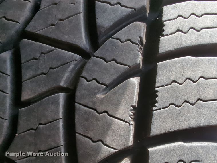 image for item ER4525 2018 Ford F350 Super Duty utility bed pickup truck