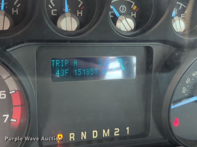 image for item ER4527 2015 Ford F350 Super Duty utility bed pickup truck