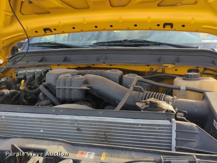 image for item ER4527 2015 Ford F350 Super Duty utility bed pickup truck