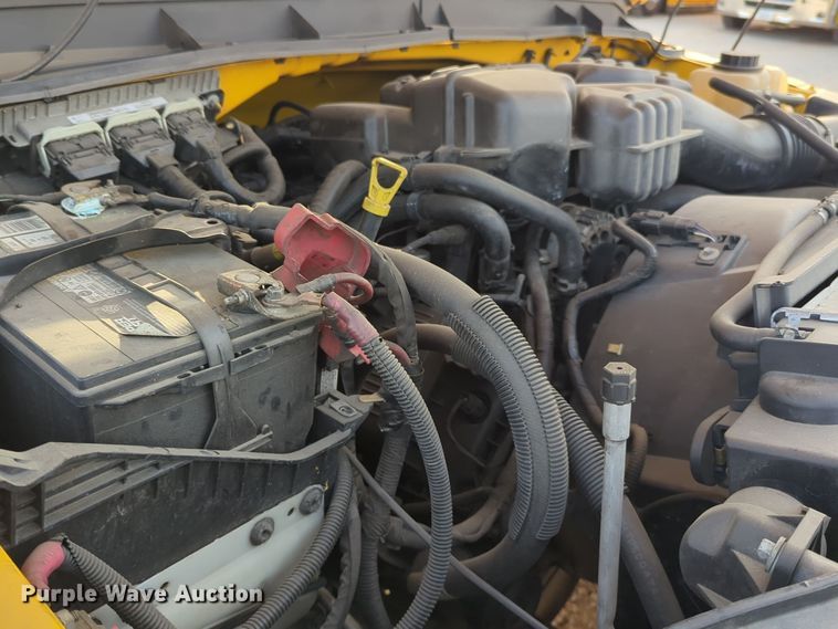 image for item ER4527 2015 Ford F350 Super Duty utility bed pickup truck