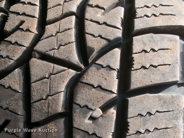 image for item ER4527 2015 Ford F350 Super Duty utility bed pickup truck