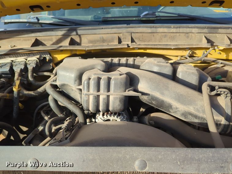 image for item ER4528 2016 Ford F350 Super Duty utility bed pickup truck