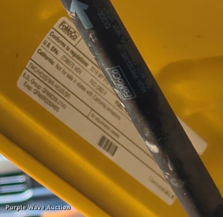 image for item ER4528 2016 Ford F350 Super Duty utility bed pickup truck