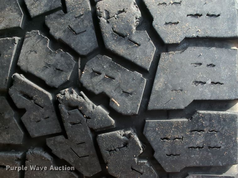 image for item ER4528 2016 Ford F350 Super Duty utility bed pickup truck