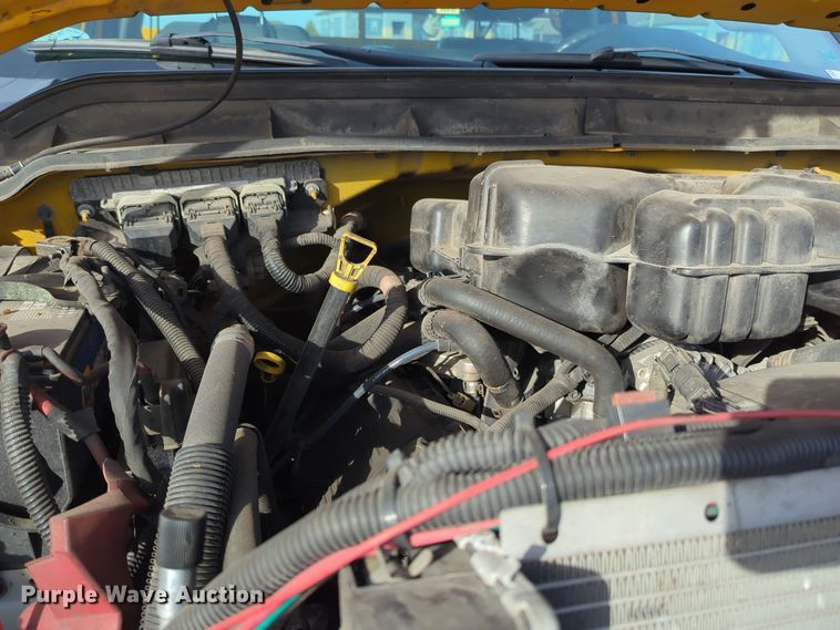 image for item ER4534 2015 Ford F350 Super Duty utility bed pickup truck