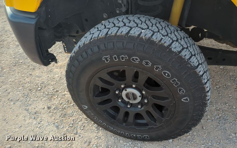 image for item ER4534 2015 Ford F350 Super Duty utility bed pickup truck