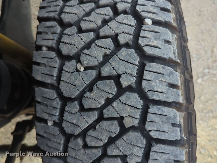 image for item ER4534 2015 Ford F350 Super Duty utility bed pickup truck