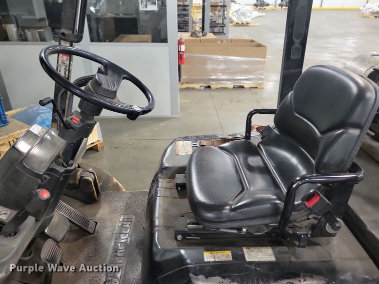 image for item JO9347 Caterpillar 60 forklift