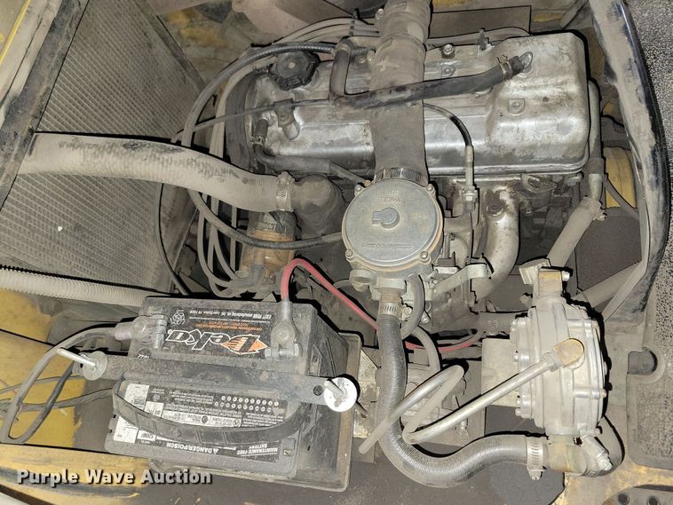 image for item JO9347 Caterpillar 60 forklift