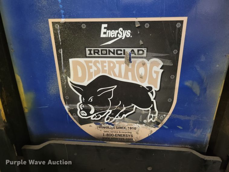 image for item JO9348 Caterpillar NRR40 forklift