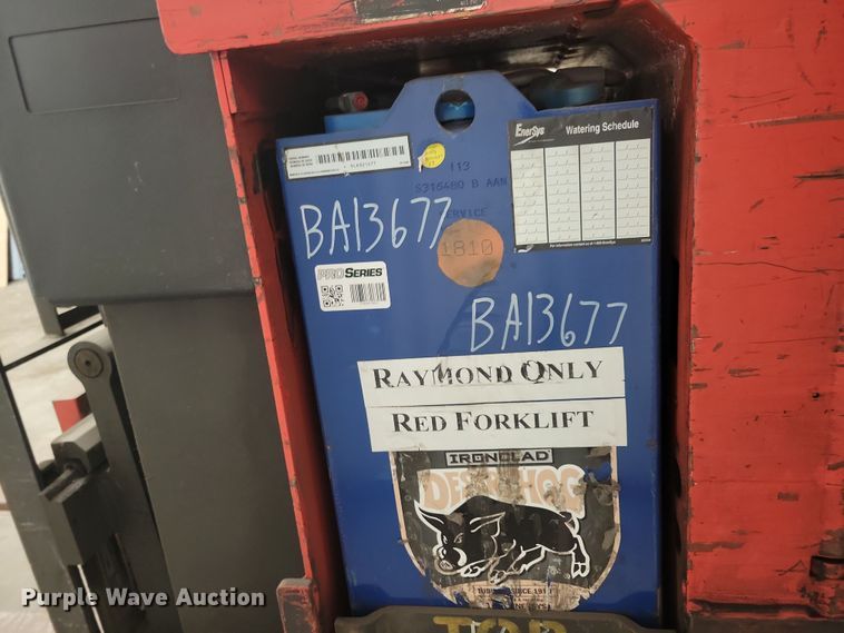 image for item JO9350 Raymond EASI forklift