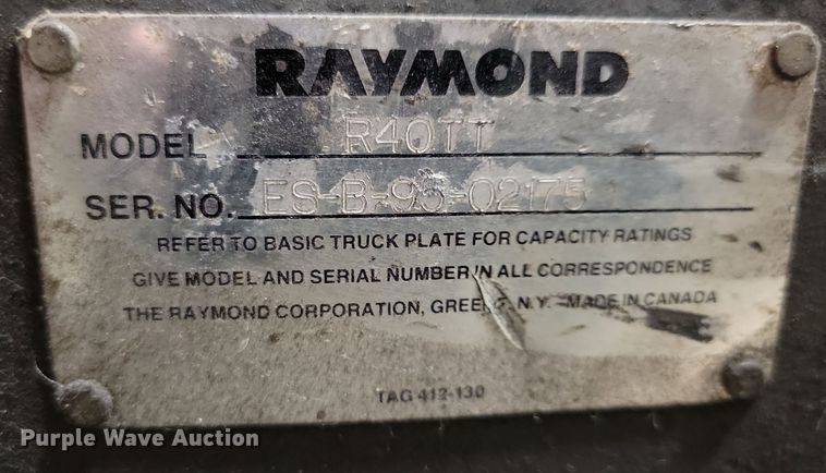 image for item JO9350 Raymond EASI forklift