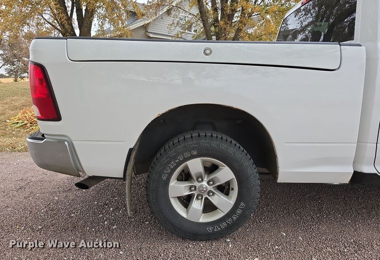 image for item LW9957 2014 Dodge Ram 1500 Quad Cab pickup truck