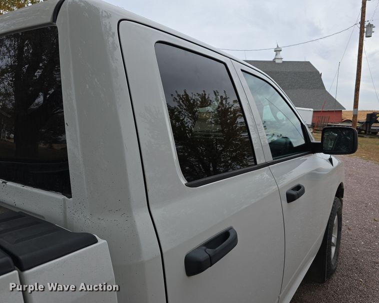 image for item LW9957 2014 Dodge Ram 1500 Quad Cab pickup truck