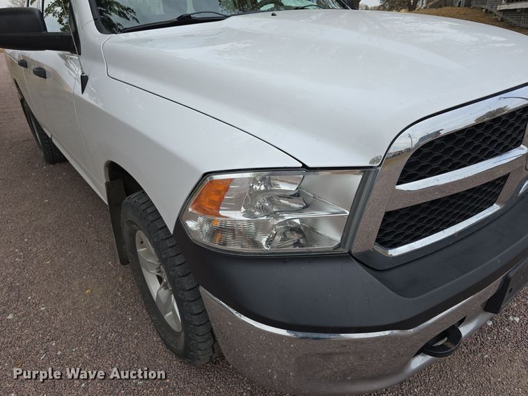 image for item LW9957 2014 Dodge Ram 1500 Quad Cab pickup truck