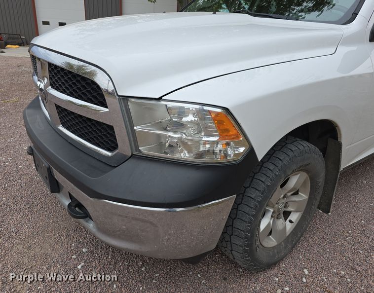 image for item LW9957 2014 Dodge Ram 1500 Quad Cab pickup truck