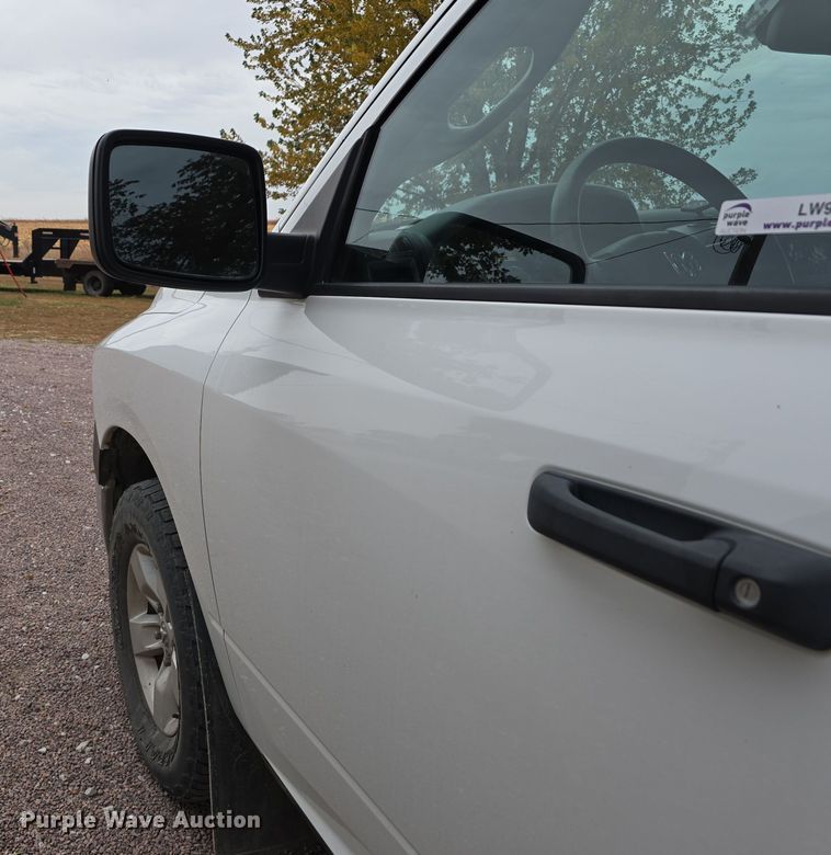 image for item LW9957 2014 Dodge Ram 1500 Quad Cab pickup truck