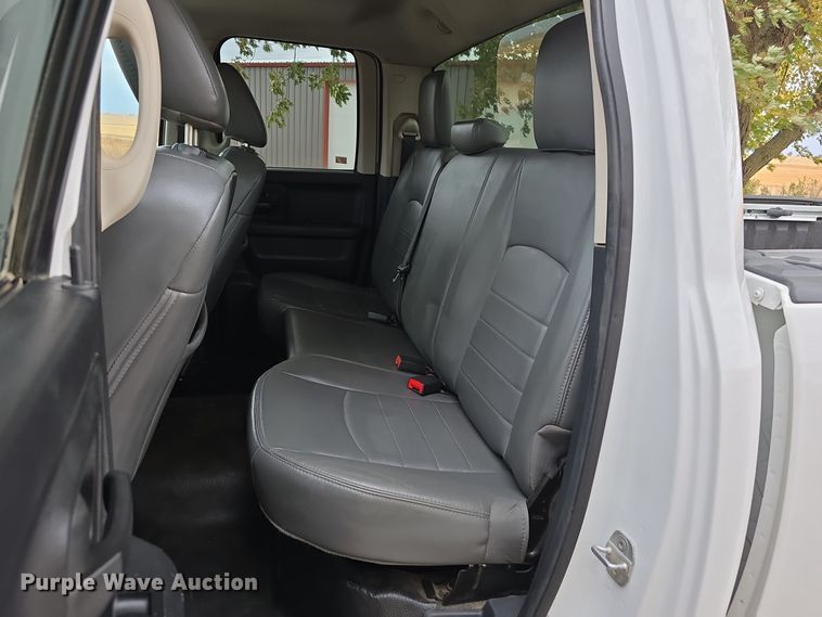 image for item LW9957 2014 Dodge Ram 1500 Quad Cab pickup truck