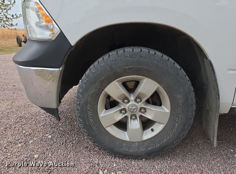 image for item LW9957 2014 Dodge Ram 1500 Quad Cab pickup truck