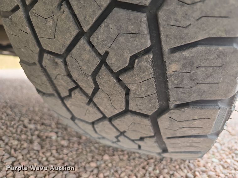 image for item LW9957 2014 Dodge Ram 1500 Quad Cab pickup truck