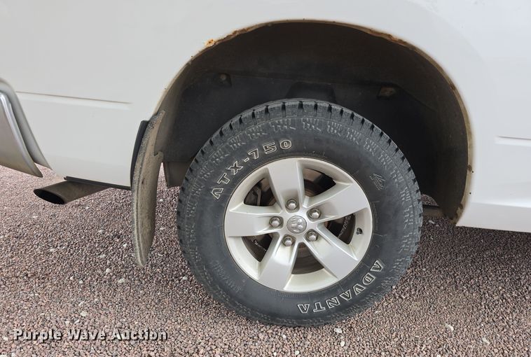 image for item LW9957 2014 Dodge Ram 1500 Quad Cab pickup truck