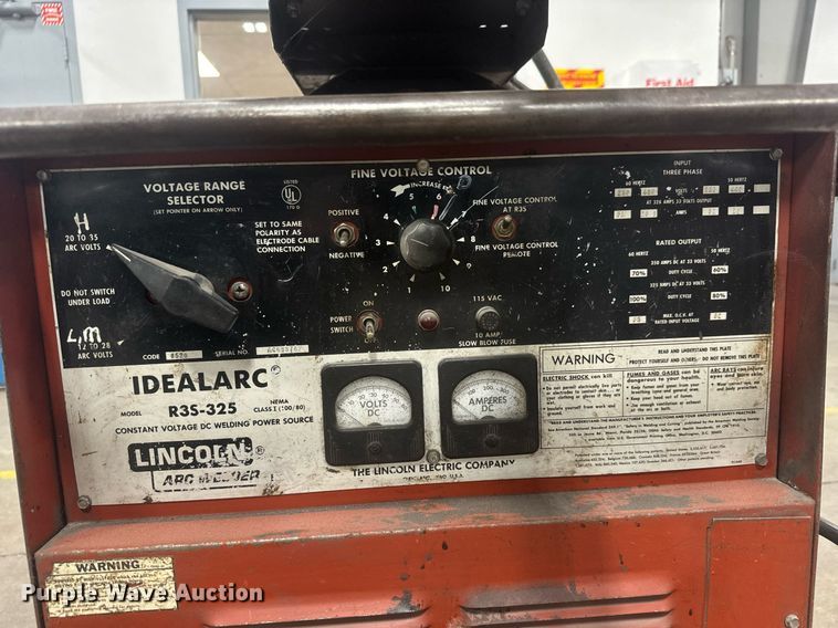 image for item MS9864 Lincoln Idealarc R3S-325 welder