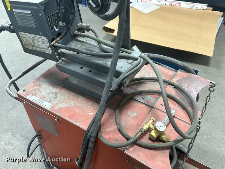 image for item MS9864 Lincoln Idealarc R3S-325 welder