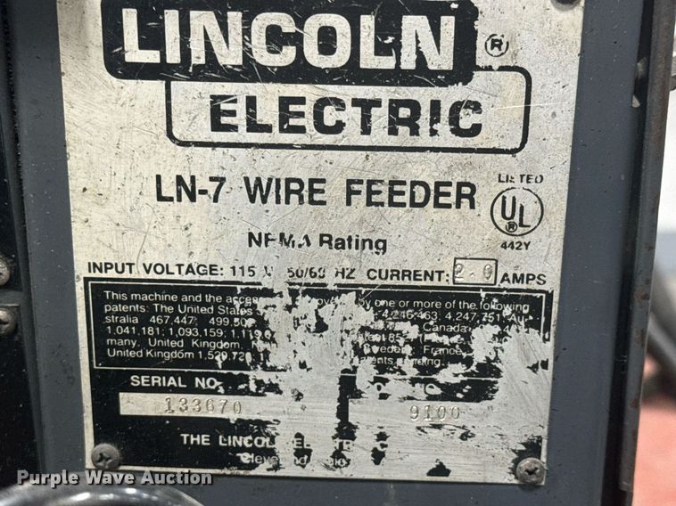 image for item MS9864 Lincoln Idealarc R3S-325 welder