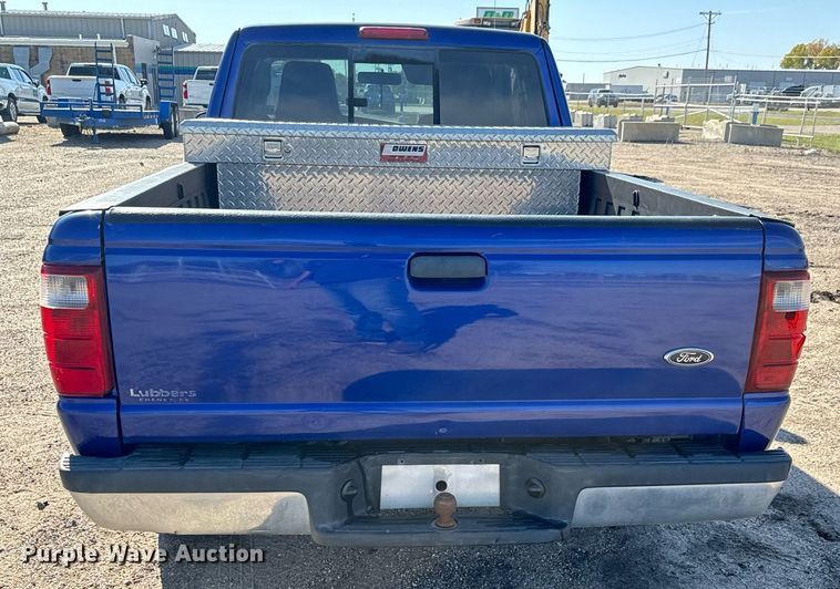 image for item MS9947 2004 Ford  Ranger XLT SuperCab pickup truck