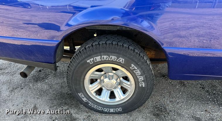 image for item MS9947 2004 Ford  Ranger XLT SuperCab pickup truck