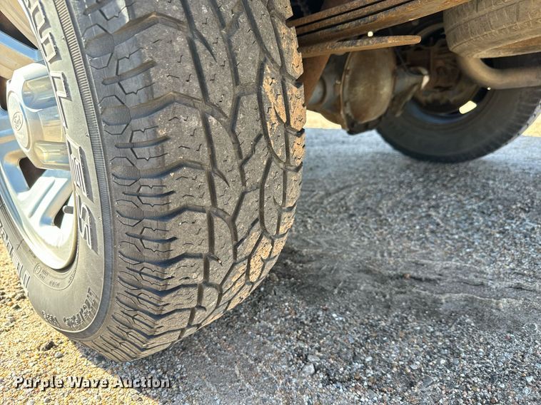 image for item MS9947 2004 Ford  Ranger XLT SuperCab pickup truck