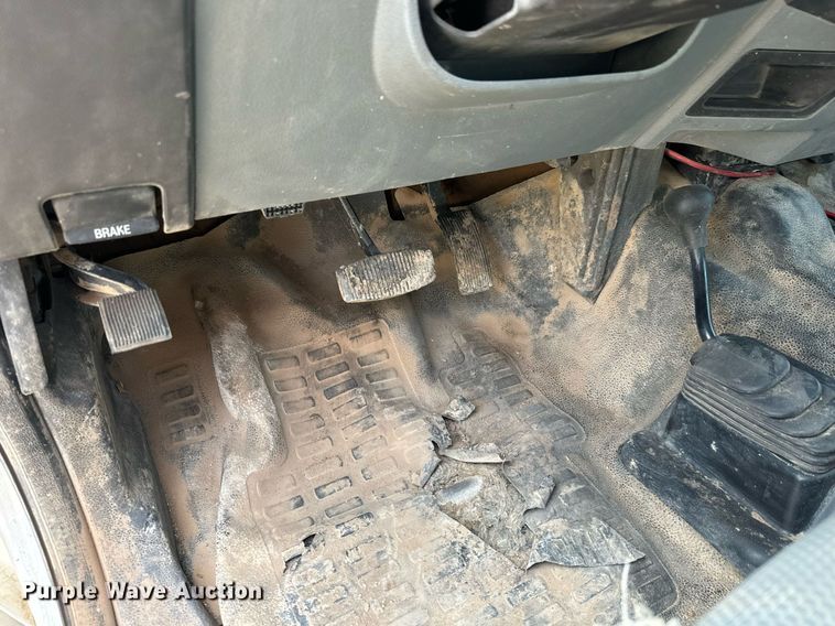 image for item MS9949 2014 Ford F450 Super Duty XL  Crew Cab utility / service truck