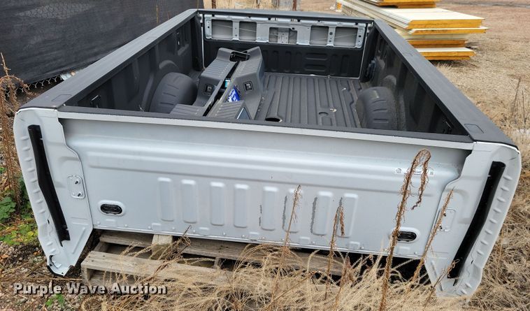image for item OH9342 Ford F350 pickup truck bed