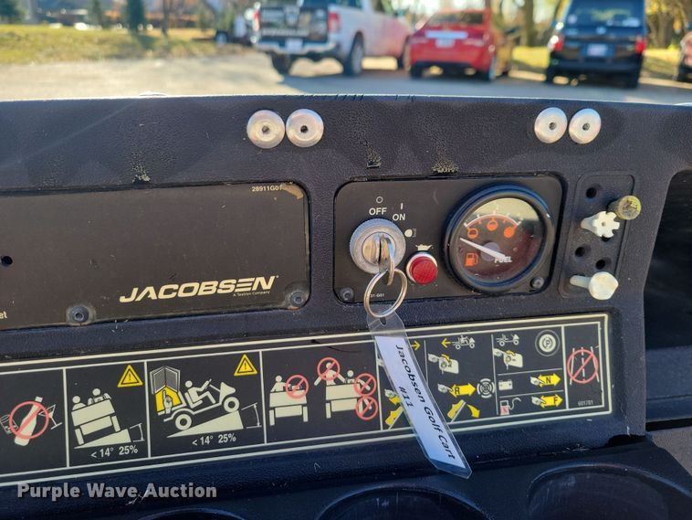 image for item OH9351 Jacobsen utility vehicle