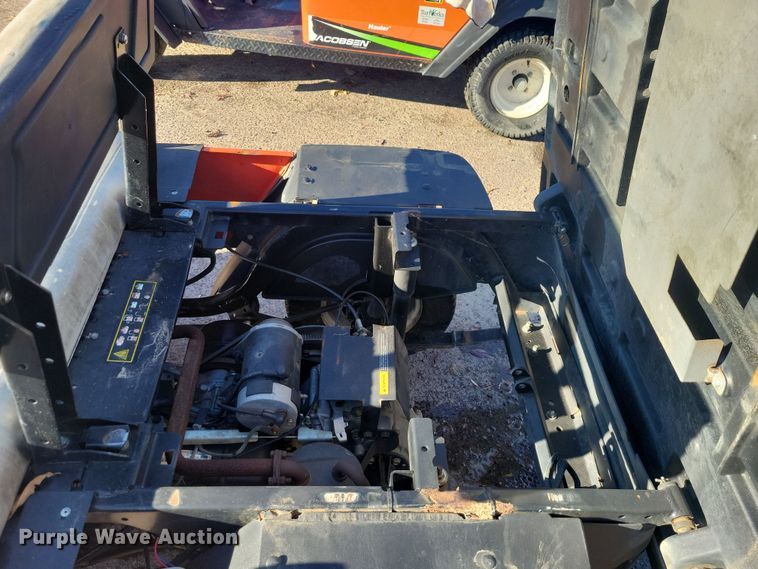 image for item OH9351 Jacobsen utility vehicle