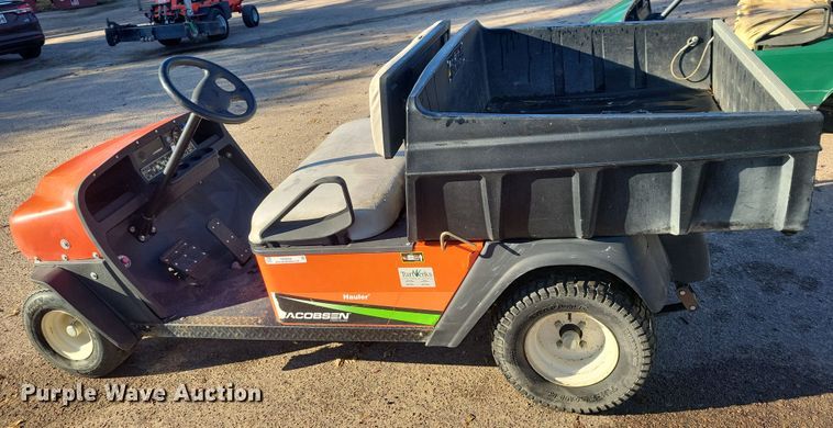 image for item OH9352 Jacobsen utility vehicle