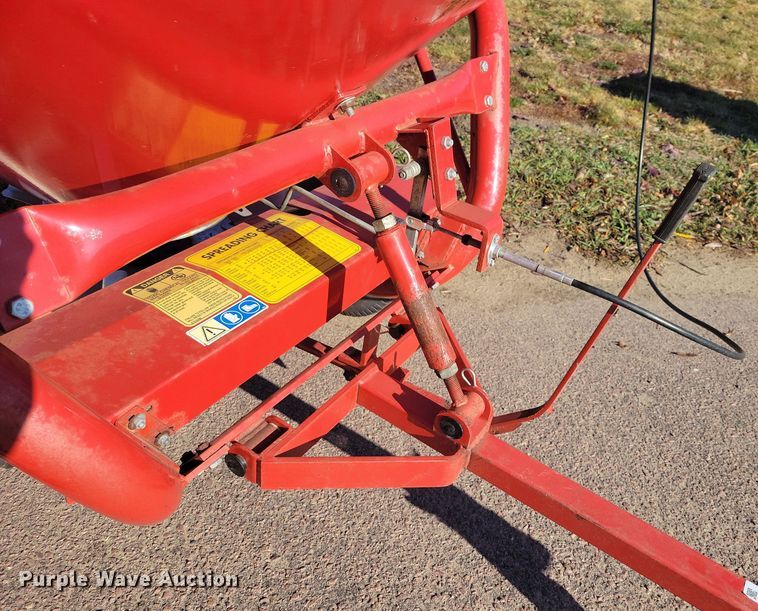 image for item OH9354 2011 Gearmore PTB560 spreader