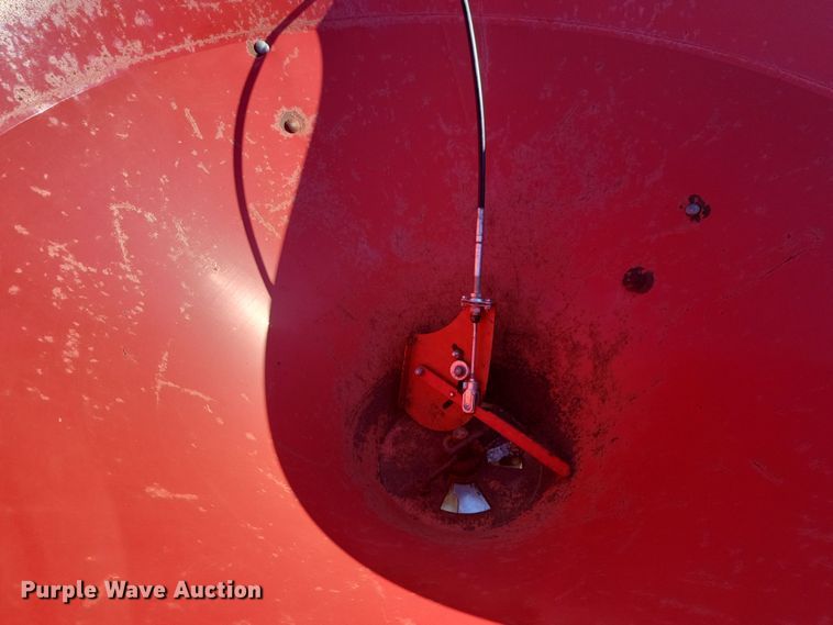 image for item OH9354 2011 Gearmore PTB560 spreader