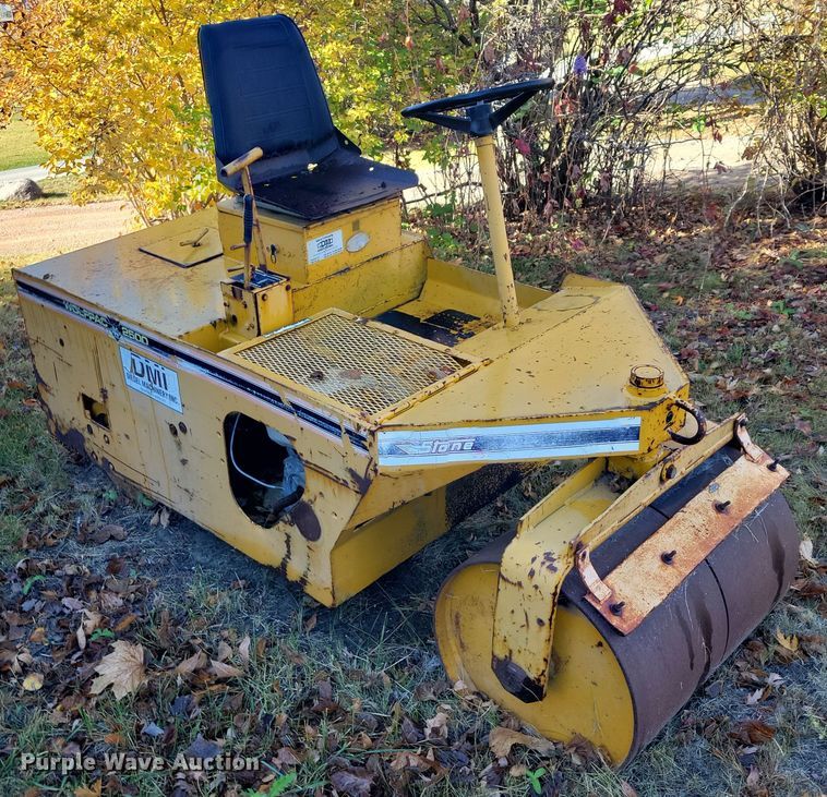 image for item OH9357 Wolfpac 2500 double drum roller