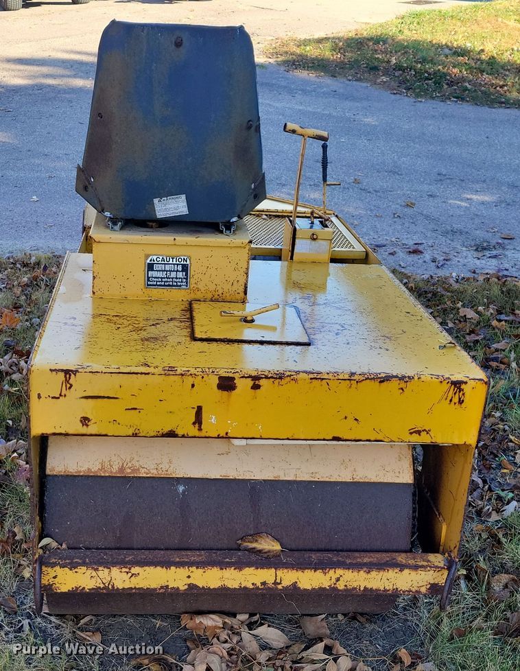 image for item OH9357 Wolfpac 2500 double drum roller