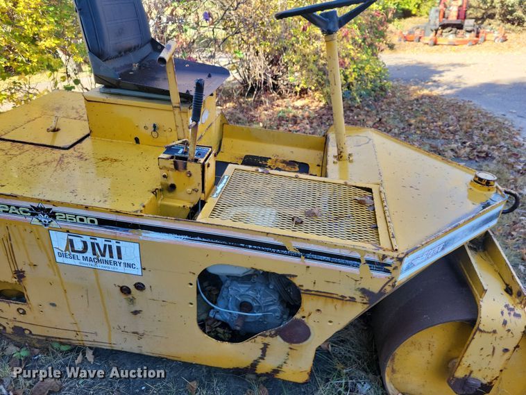 image for item OH9357 Wolfpac 2500 double drum roller