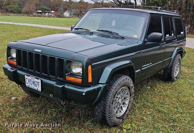 image for item OJ9045 1999 Jeep Cherokee SUV