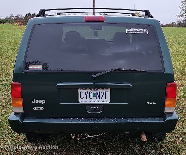 image for item OJ9045 1999 Jeep Cherokee SUV