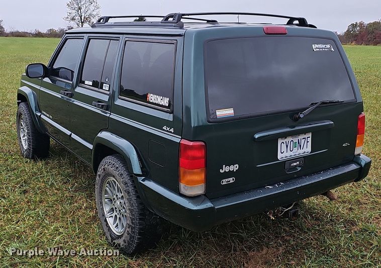 image for item OJ9045 1999 Jeep Cherokee SUV