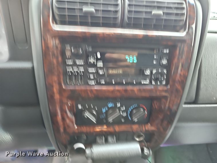 image for item OJ9045 1999 Jeep Cherokee SUV